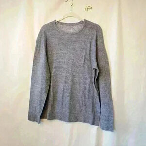 J Crew mens sweater size XL. Very comfy soft. Color gray